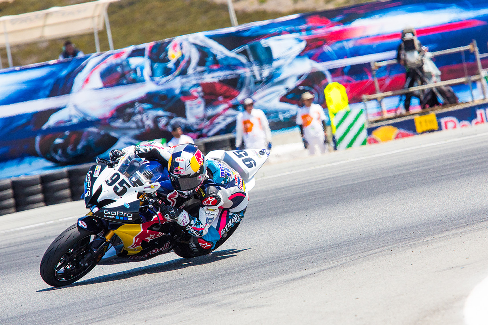 EV_REDBULL_APRIL2015_webres_14
